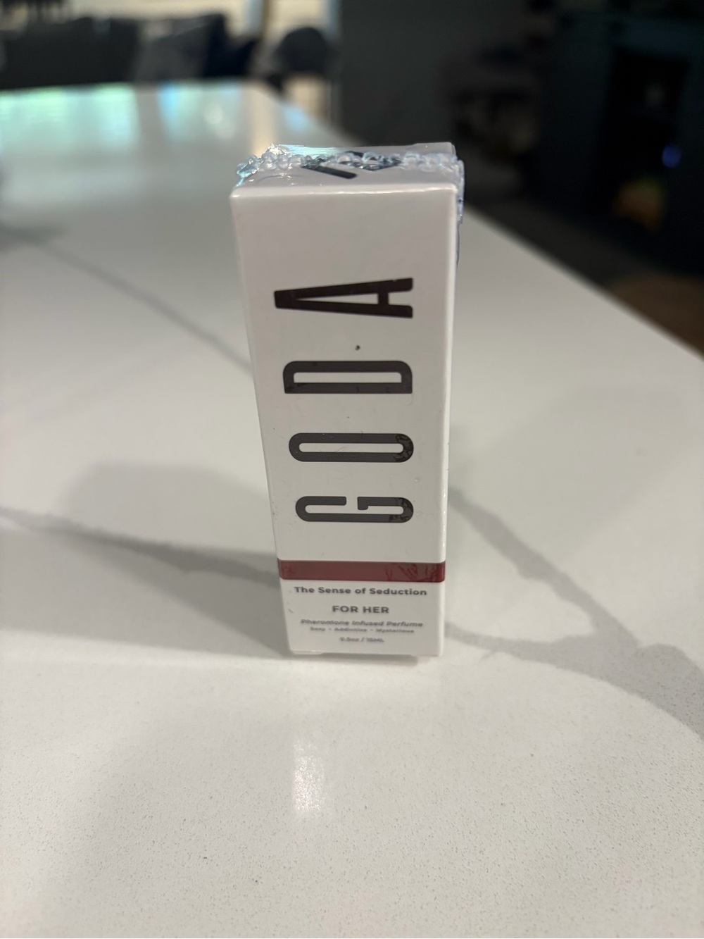 For Her Moisturizing Body Oil - White & Burgundy